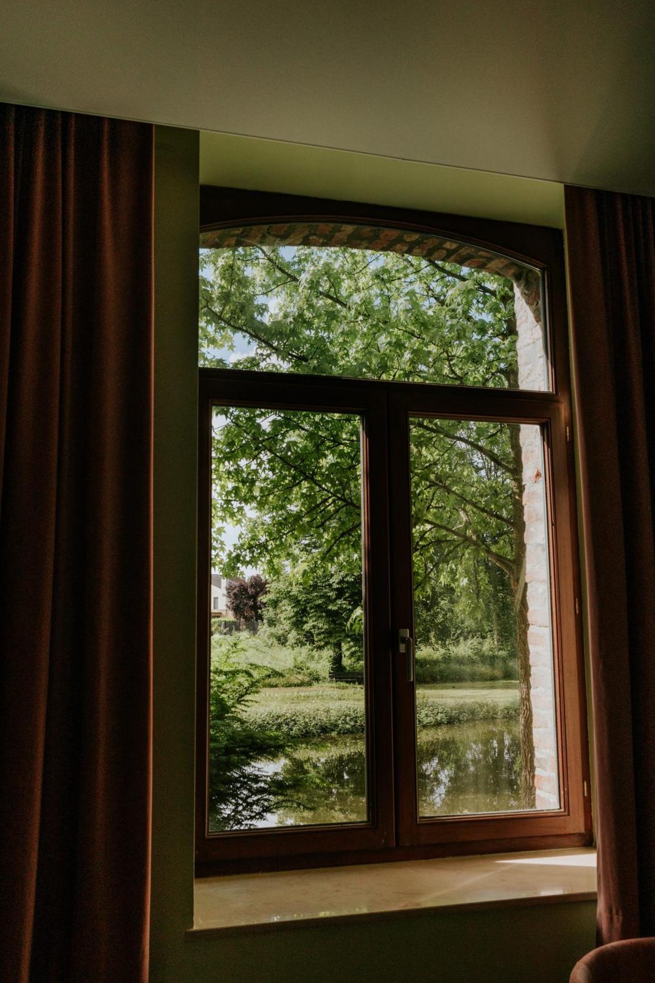 Chateau De Looz Exteriér fotografie