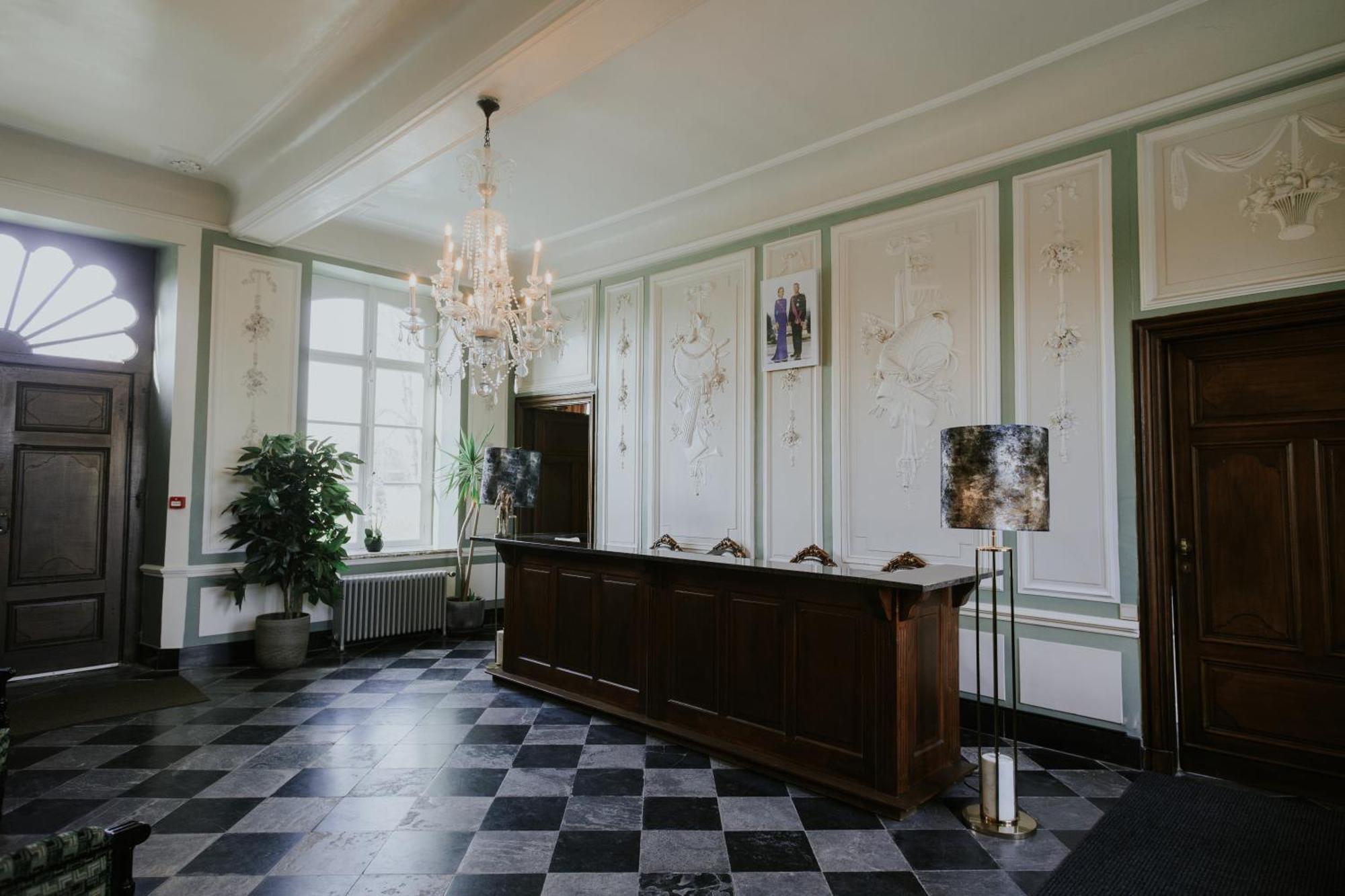 Chateau De Looz Exteriér fotografie